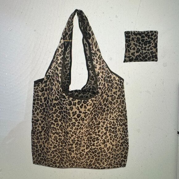 Tote Bag Leopard Print Reusable Collapsible, Lightweight, Spacious, Durable SALE - Picture 1 of 2